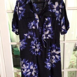 Simply Vera Vera Wang Navy and White Batik
Drawstring Collared Shirt Dress Sz. L